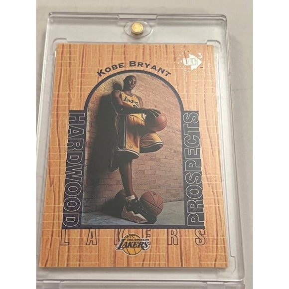 Kobe Bryant 1997 upper deck hardwood prospects #19 hologram Kobe Bryant 1997 upper deck hardwood prospects #19 hologram